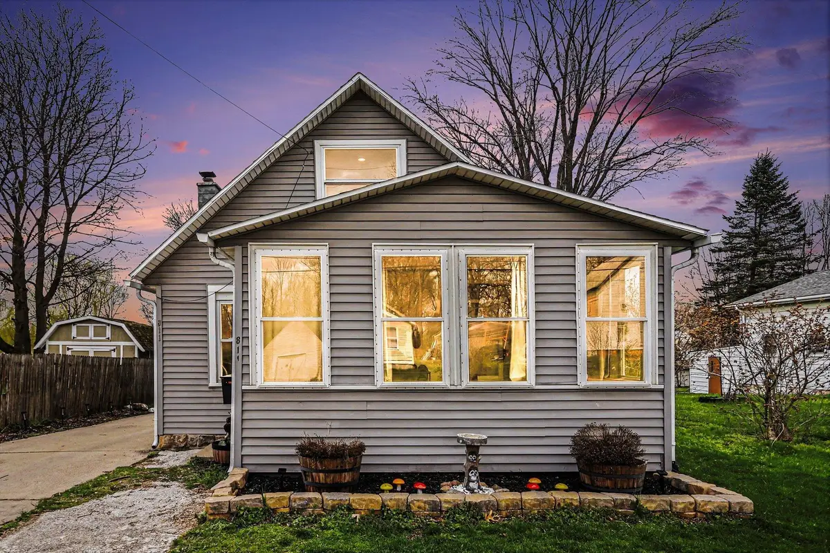 811 9th Street, Three Rivers, MI 49093 - #1