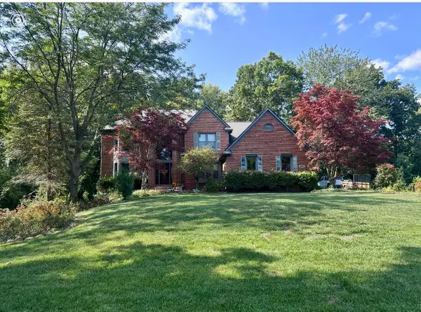 12091 Pembrooke Circle, South Lyon, MI 48178