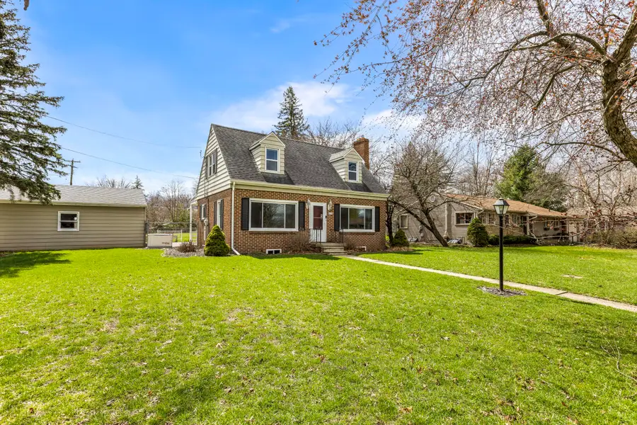 320 River Street, Hillsdale, MI 49242 - #2