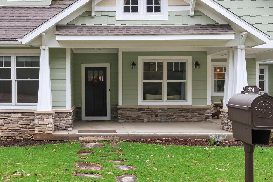 2214 Shelter Pointe Drive, Kalamazoo, MI 49008 - #2