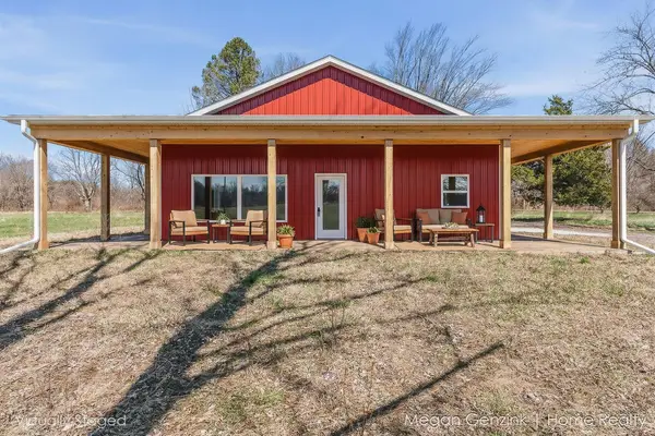 6530 Riverside Road, Fennville, MI 49408