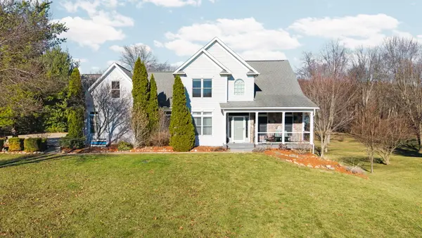 9109 Pine Hill Court, Saline, MI 48176