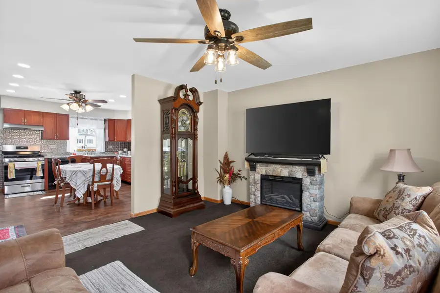 805 Vera Cruz Street, Jackson, MI 49203 - #3