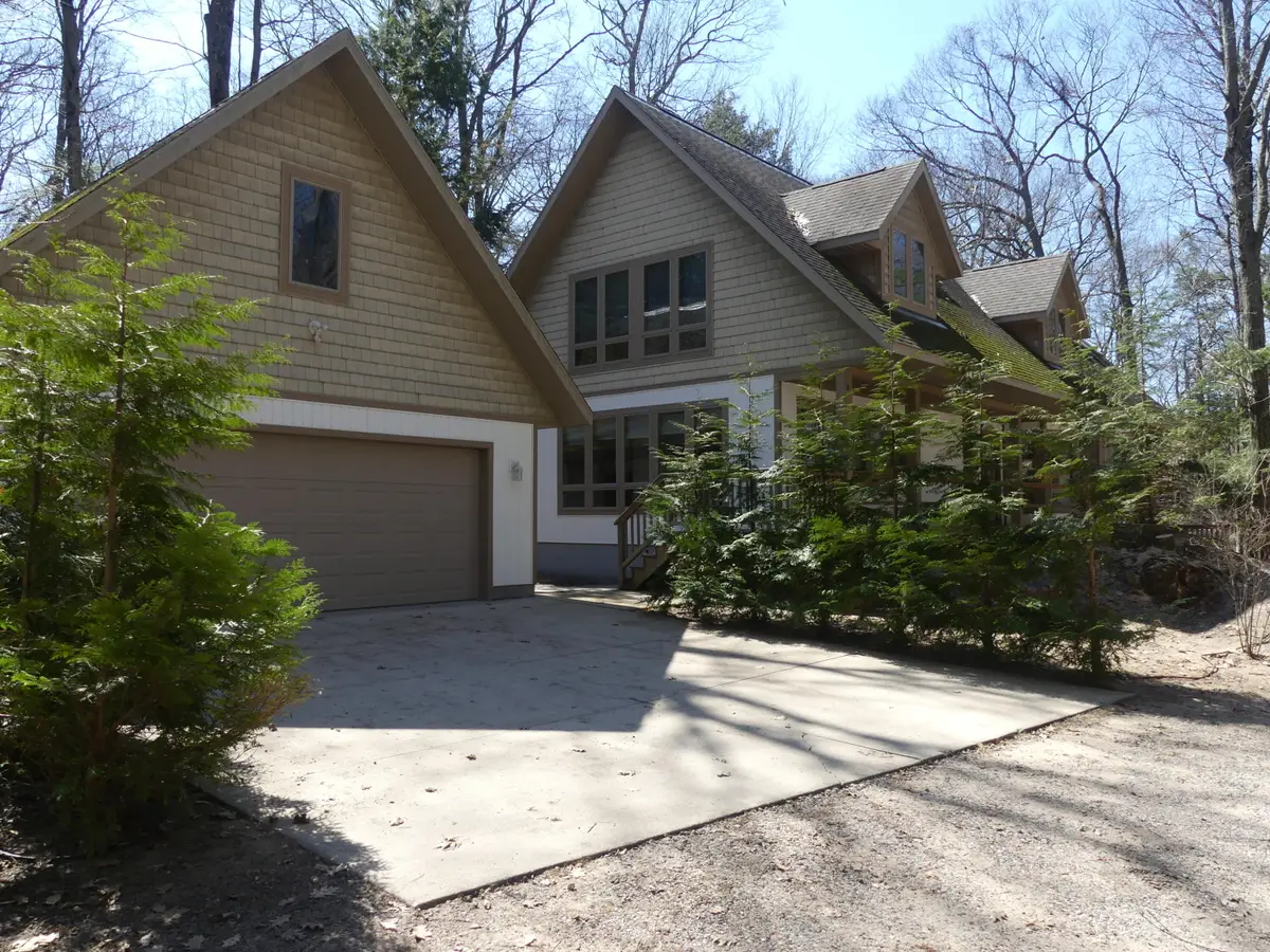 313 S Stone Church, Shelby, MI 49455 - #1