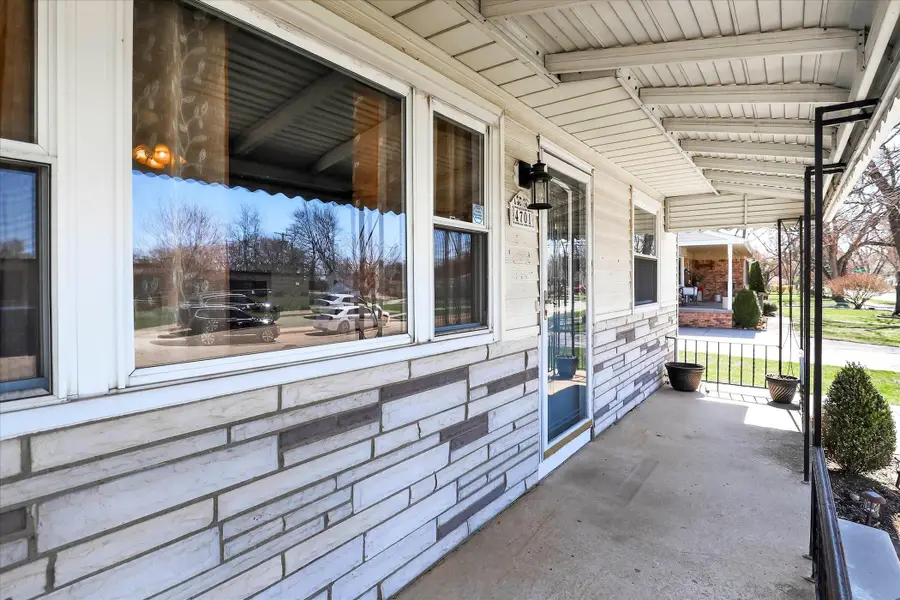4701 Croissant Street, Dearborn Heights, MI 48125 - #2