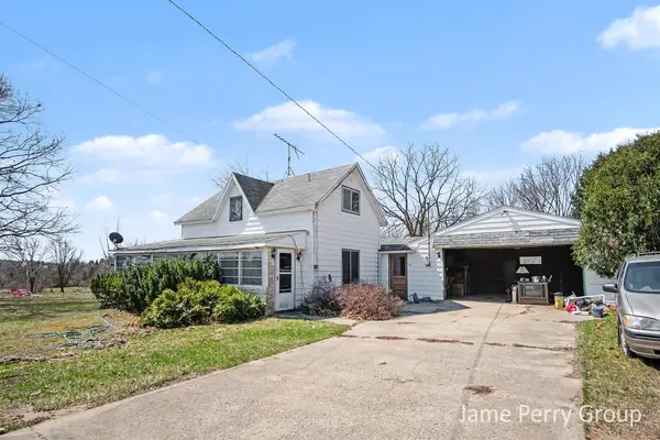 80 W Holland Lake Road, Sheridan, MI 48884