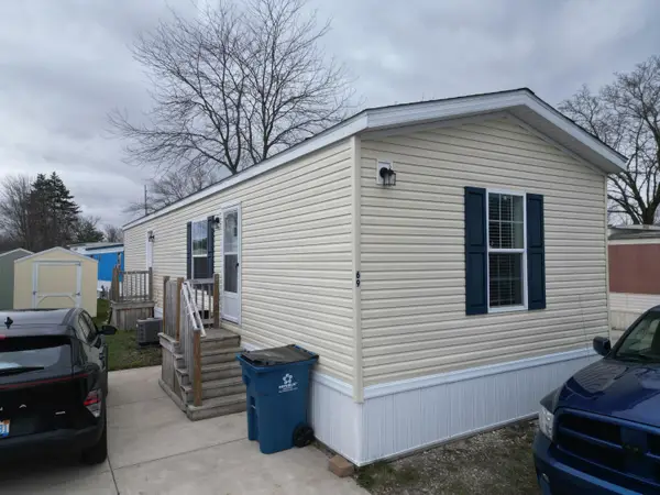 333 E Lakewood Boulevard #69, Holland, MI 49424