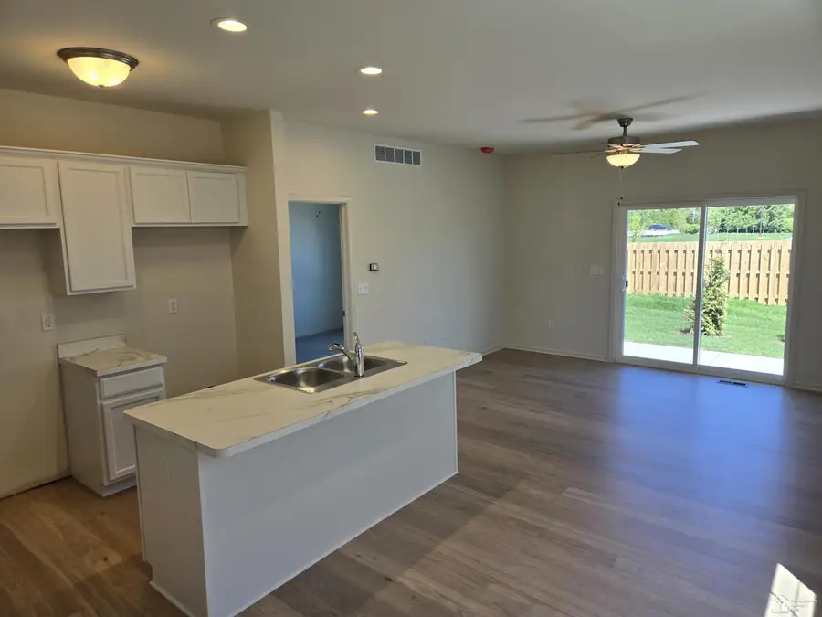 807 Plum Vlg Drive #57, Monroe, MI 48161 - #2