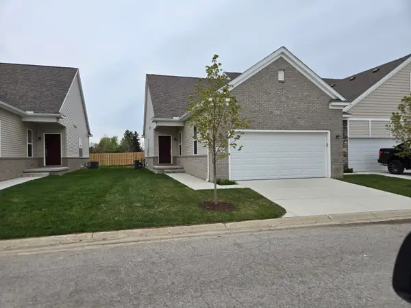 4270 Plum Village Circle #37, Monroe, MI 48161