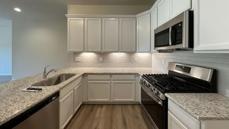 4268 Plum Village Circle #38, Monroe, MI 48161 - #2