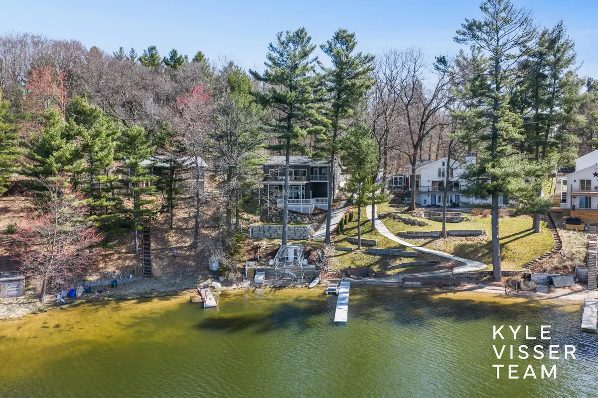 7511 Ravine Drive Ne, Belding, MI 48809 - #1