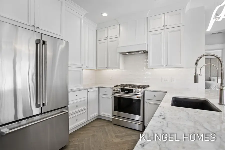 930 W Savidge Street #4, Spring Lake, MI 49456 - #3