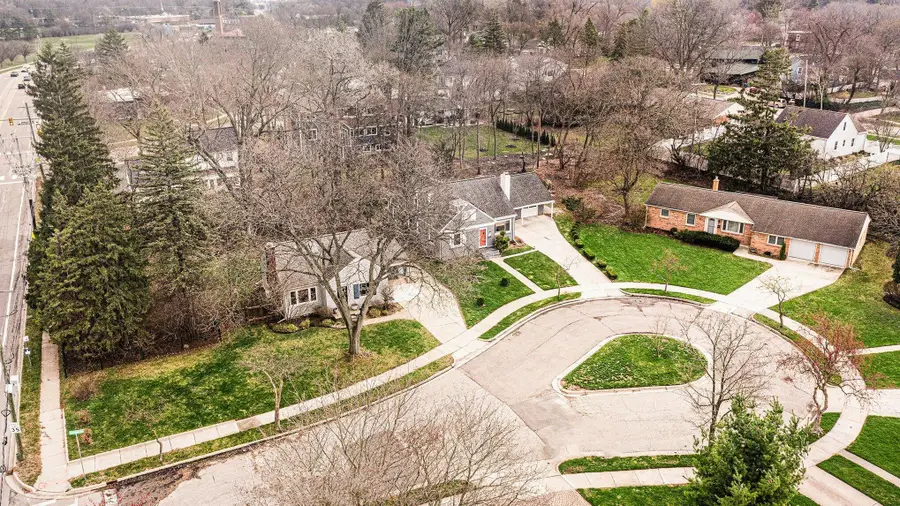1801 Cayuga Place, Ann Arbor, MI 48104 - #2