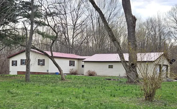 52561 38th Avenue, Bangor, MI 49013