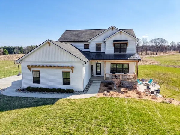 2015 Pierce Road, Chelsea, MI 48118