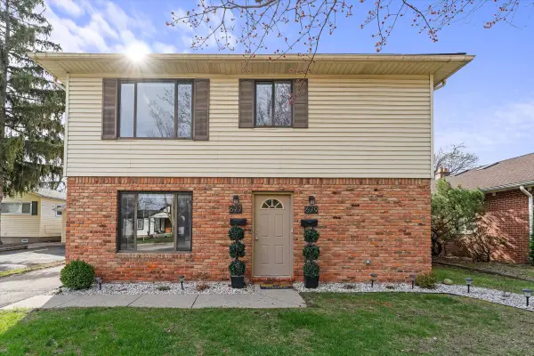 677 Karmada Street, Plymouth, MI 48170