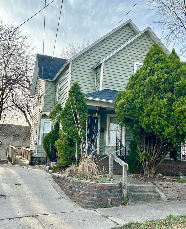 447 Emerald Avenue Ne, Grand Rapids, MI 49503