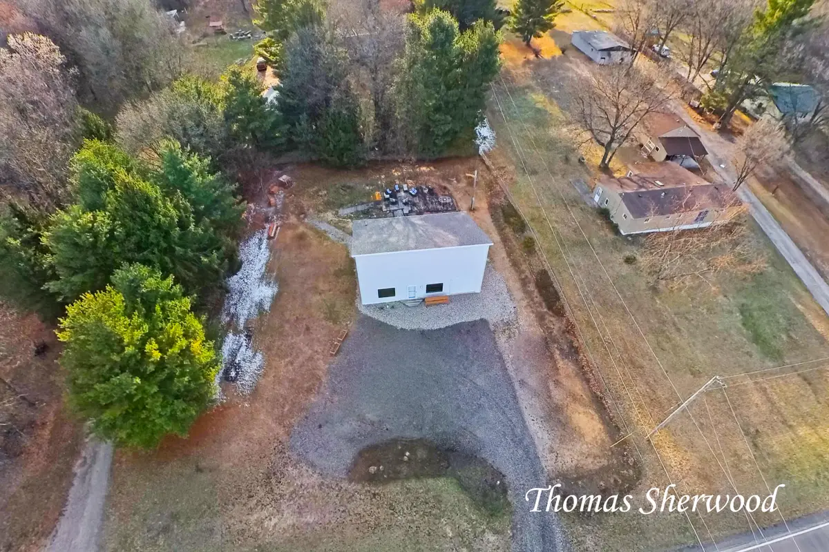 12315 Podunk Avenue Ne, Greenville, MI 48838 - #1