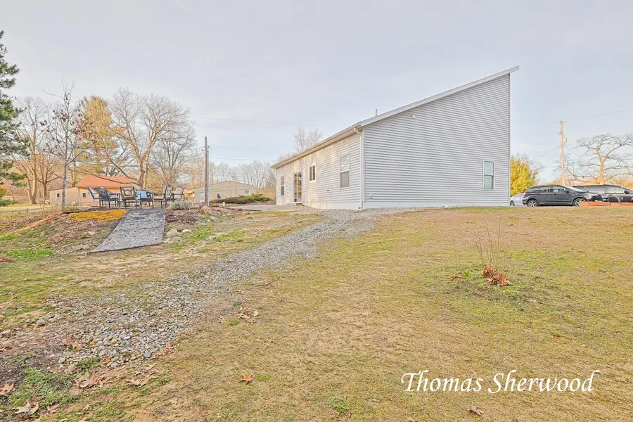 12315 Podunk Avenue Ne, Greenville, MI 48838 - #3