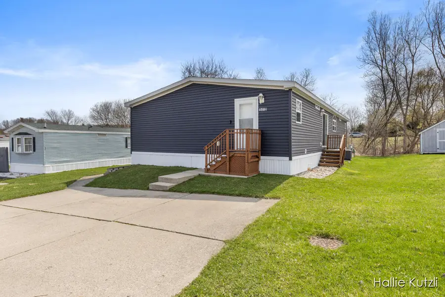 1418 Red Oak Lane Ne, Belmont, MI 49306 - #3