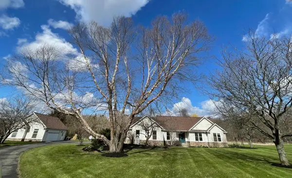 12126 Harvest Drive, Grass Lake, MI 49240