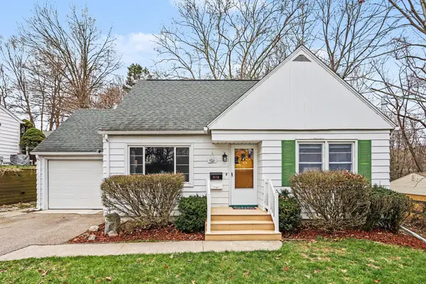 3118 Broadway Avenue, Kalamazoo, MI 49008