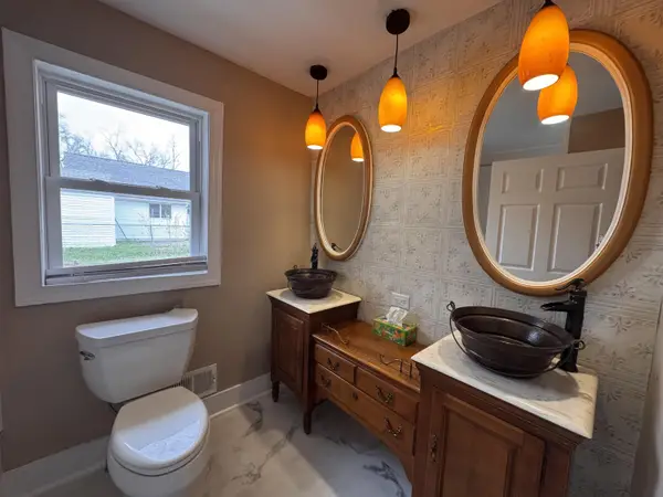 1250 S 15th Street, Niles, MI 49120