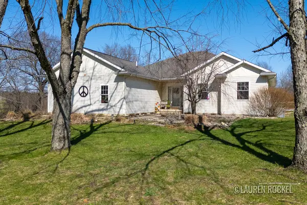 293 S Irving Road, Hastings, MI 49058