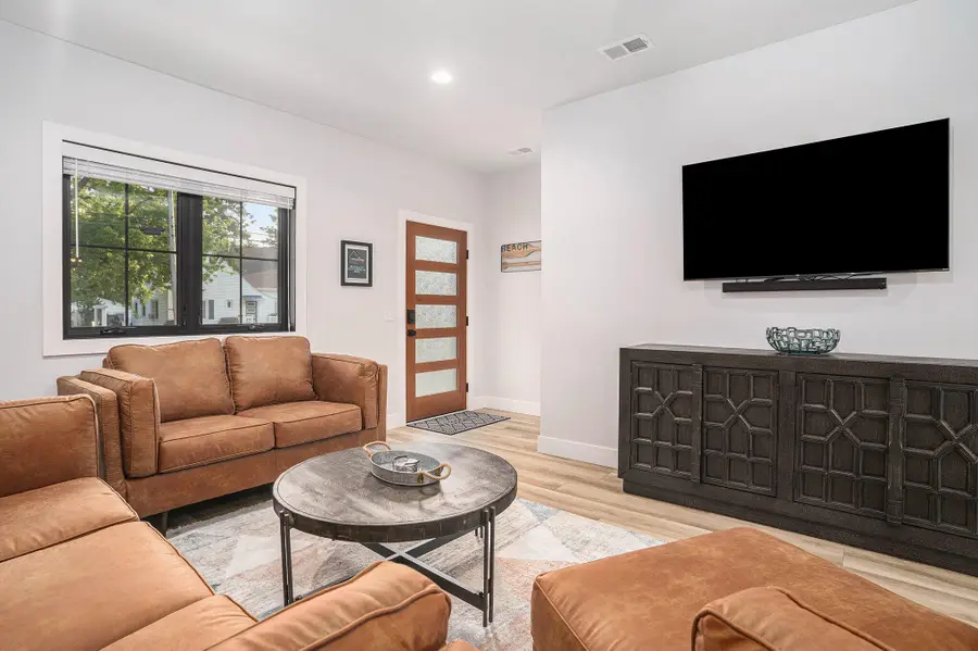 318 Edgell Street, South Haven, MI 49090 - #2