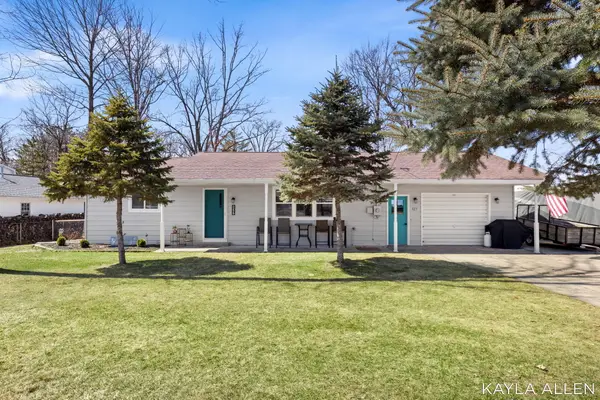 127 Maple Bluff Avenue, Prudenville, MI 48651