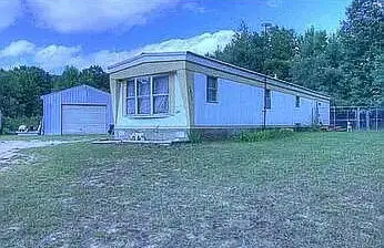 8893 E Sanders Road, Vestaburg, MI 48891