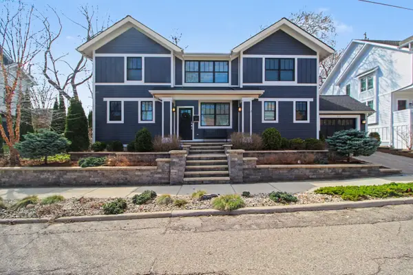 211 W Davis Avenue, Ann Arbor, MI 48103