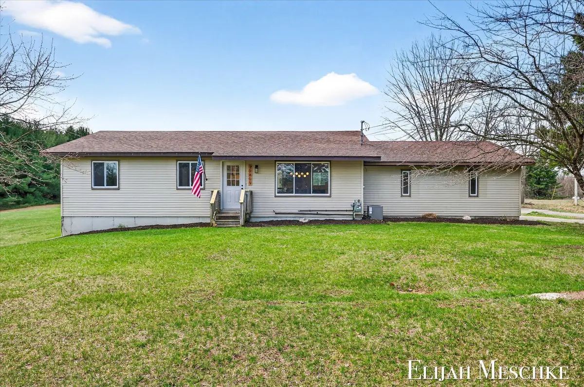 10809 Morgan Mills Road Ne, Greenville, MI 48838 - #1