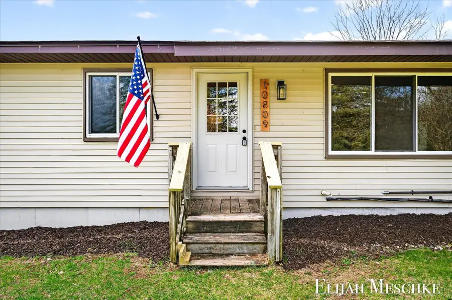 10809 Morgan Mills Road Ne, Greenville, MI 48838 - #2