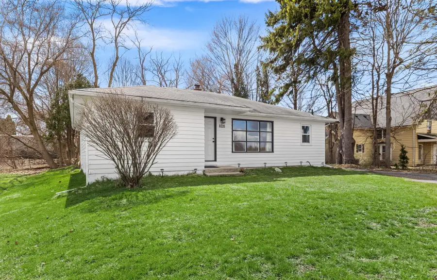 2418 4 Mile Road Nw, Grand Rapids, MI 49544 - #3