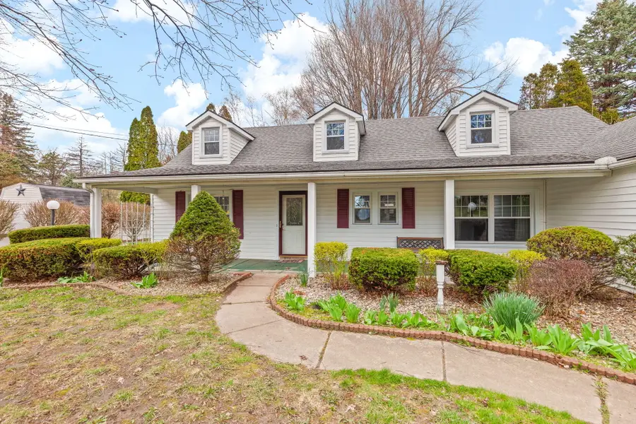 606 High Street, Blissfield, MI 49228 - #2