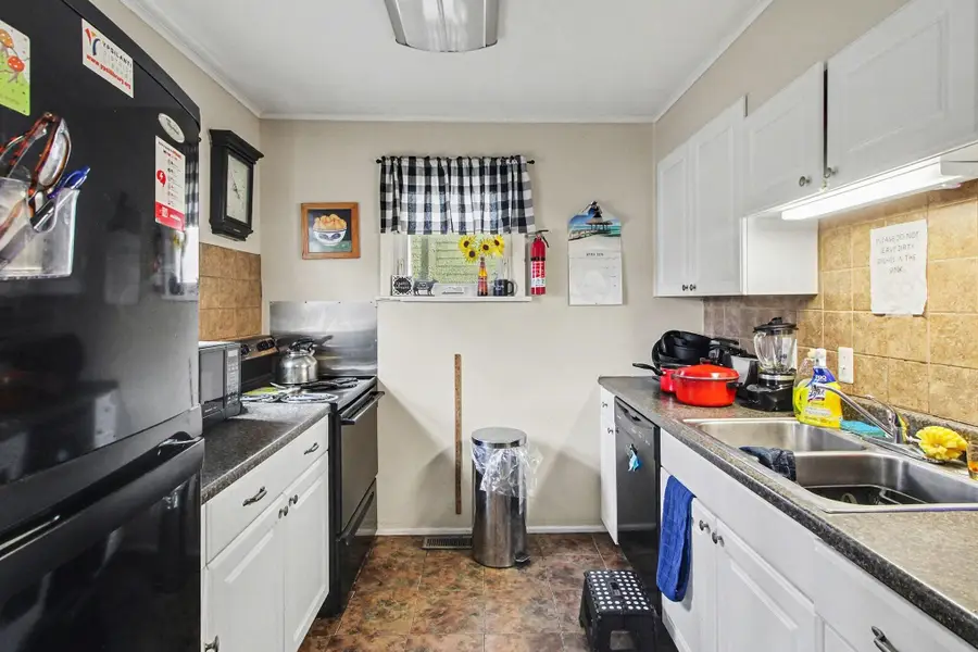 705 Pearl Street, Ypsilanti, MI 48197 - #2