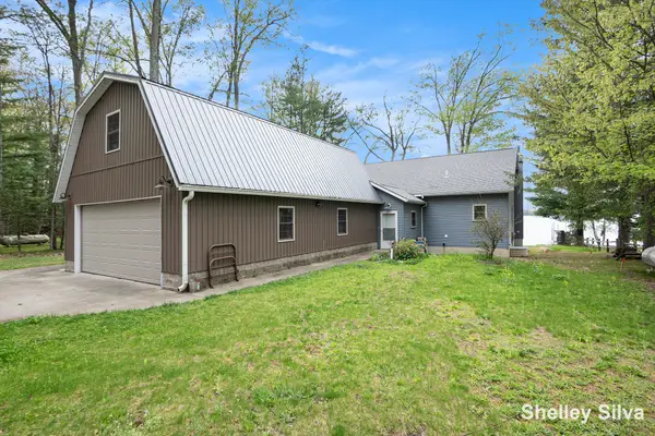 2496 Wolf Lake Drive, Baldwin, MI 49304