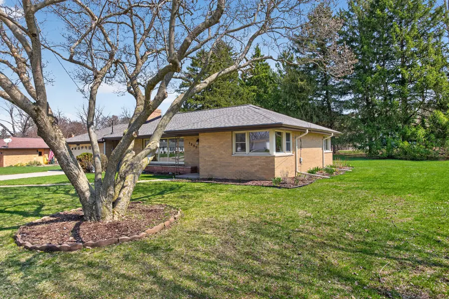 1097 Westfield Drive, Jackson, MI 49203 - #3