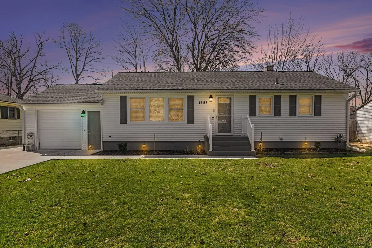 1657 Leif Avenue, Norton Shores, MI 49441 - #1