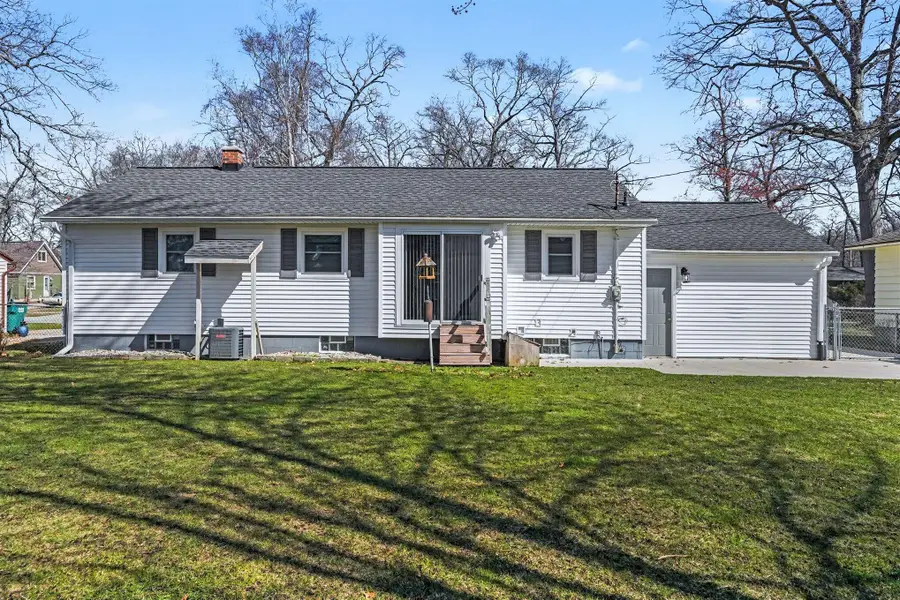 1657 Leif Avenue, Norton Shores, MI 49441 - #2