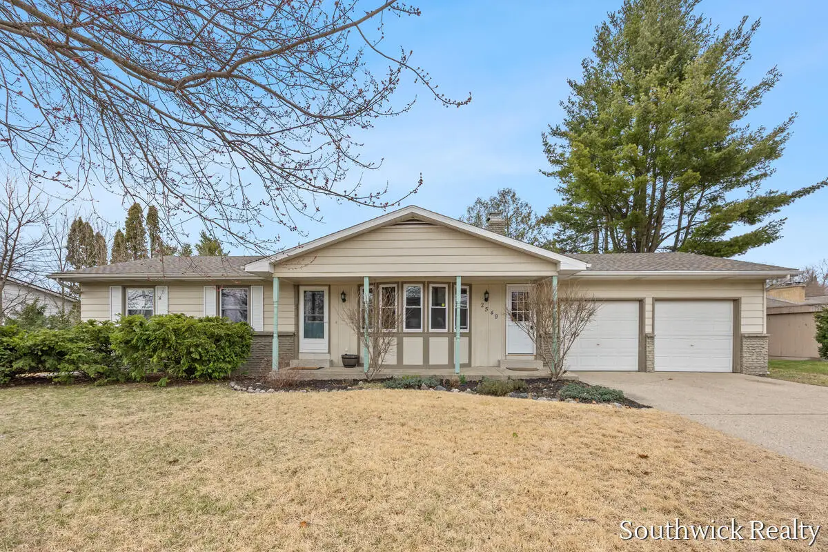 2549 Rockhill Drive Ne, Grand Rapids, MI 49525 - #1