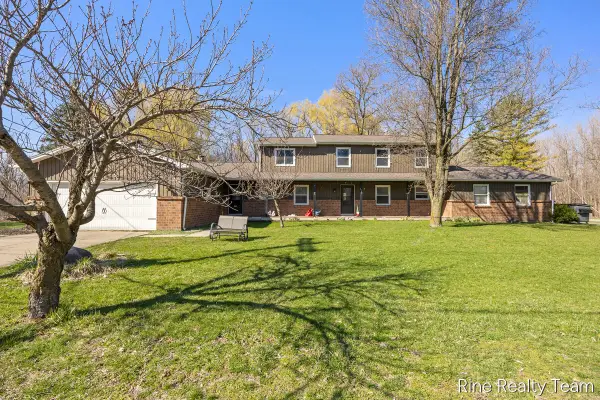 1555 Knapp Street Ne, Grand Rapids, MI 49505