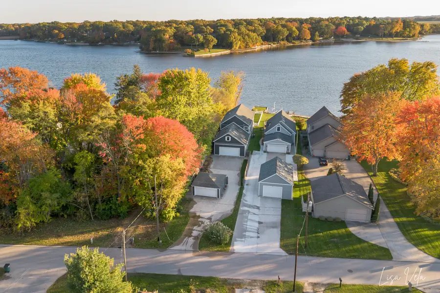 447 Lake Shore Boulevard, Norton Shores, MI 49444 - #2