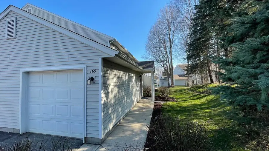 169 Hunters Lane Ne #46, Rockford, MI 49341 - #2