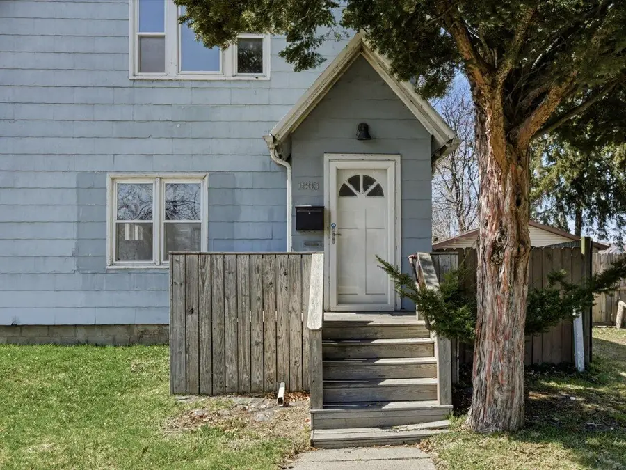 1803 10th Avenue, Port Huron, MI 48060 - #3