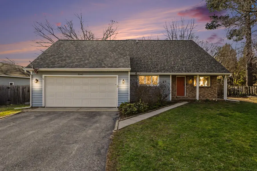 3342 Washington Avenue, Saint Joseph, MI 49085 - #3