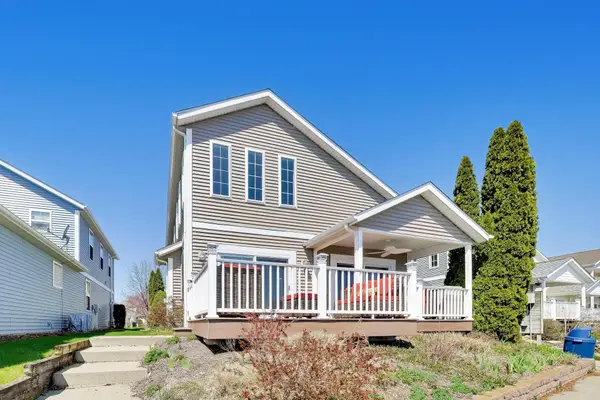425 Island Pointe Drive, St. Joseph, MI 49085