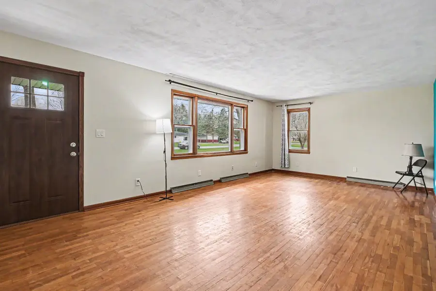 2431 Lilac Avenue, Niles, MI 49120 - #3