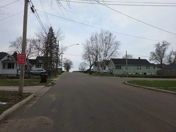 11 Cornwell Street, Battle Creek, MI 49014